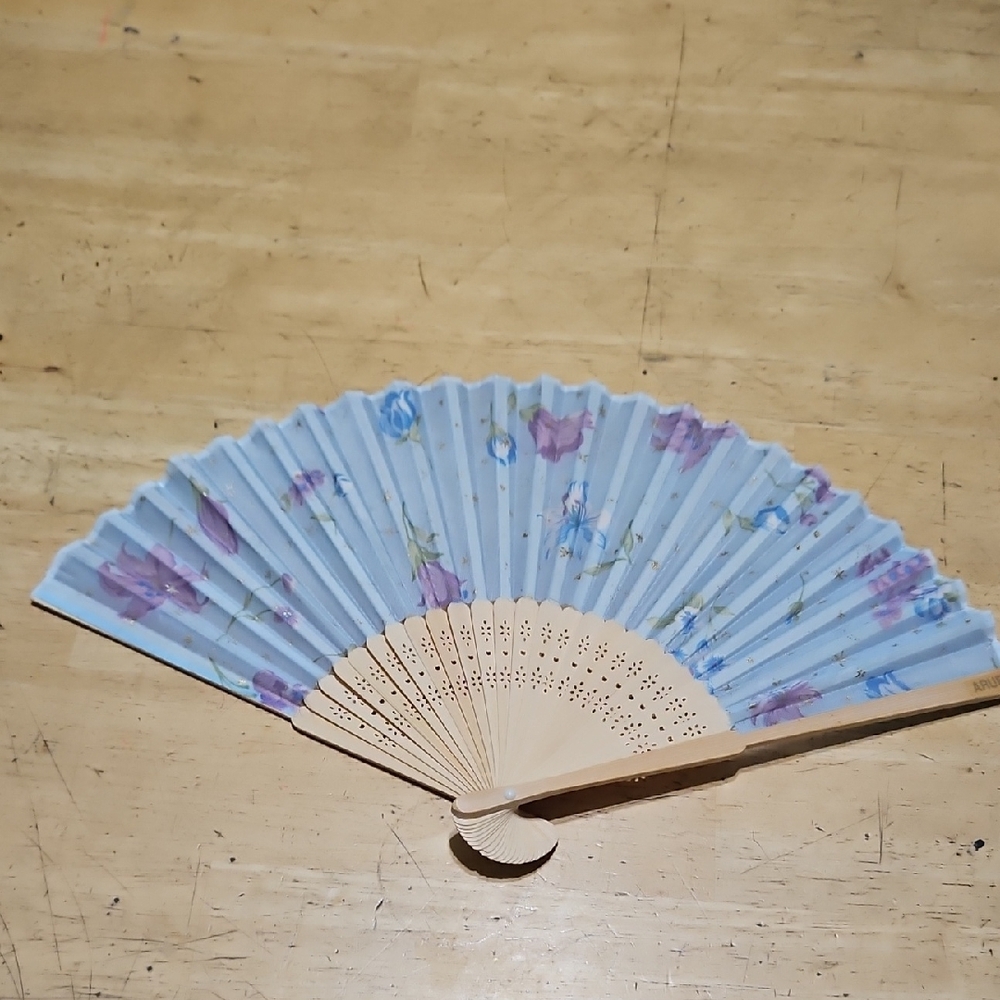 Aruba Bamboo & Silk Floral Blue Hand Fan